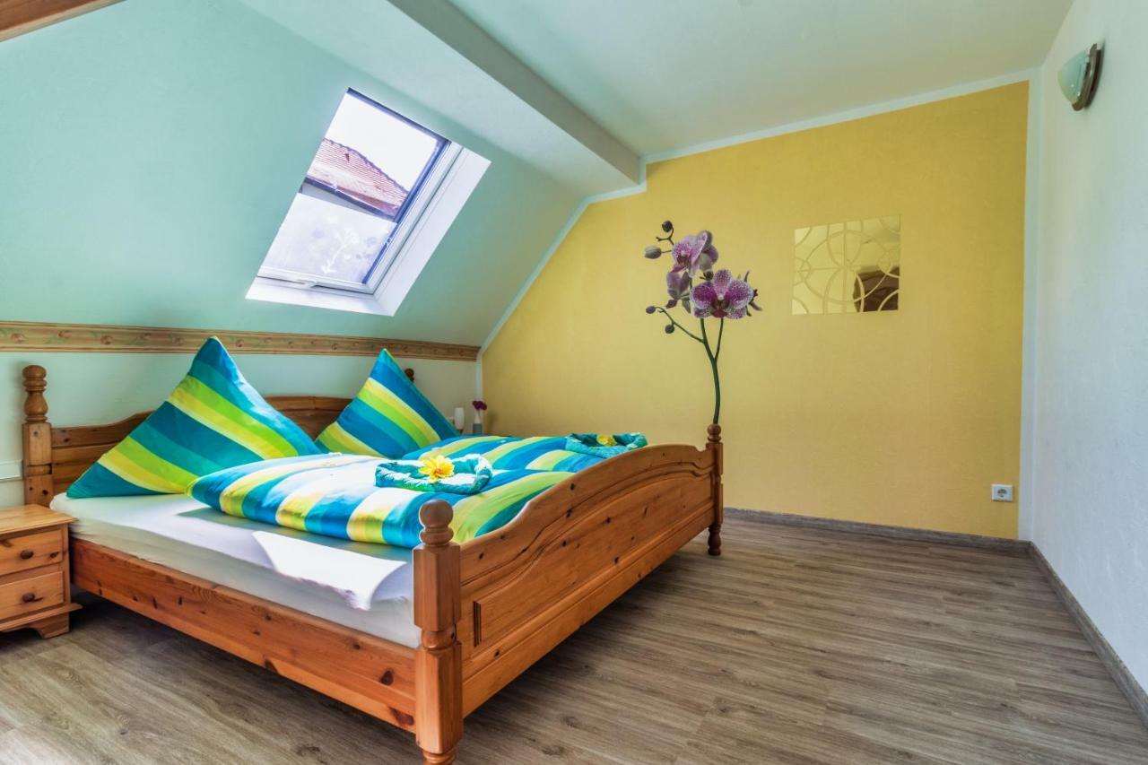 Apartment Fewo Efosa Kappel-Grafenhausen Bagian luar foto