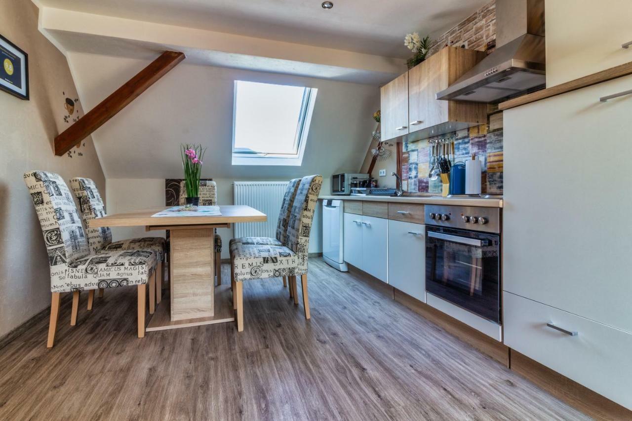 Apartment Fewo Efosa Kappel-Grafenhausen Bagian luar foto